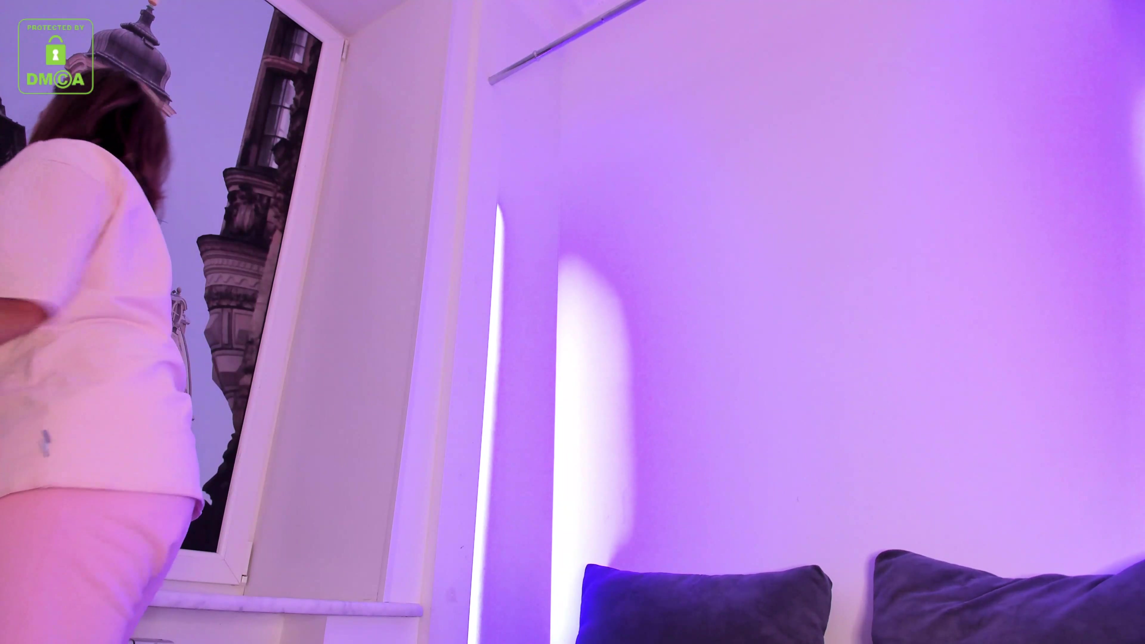 erikalustx 2025-11-18 06:09:16